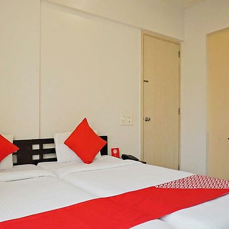 Oyo 12227 Hotel Resonare Baner Пуна Экстерьер фото